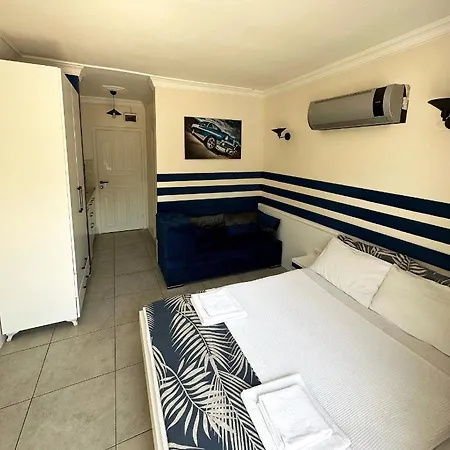 Bed & Breakfast Enjoy Hotel